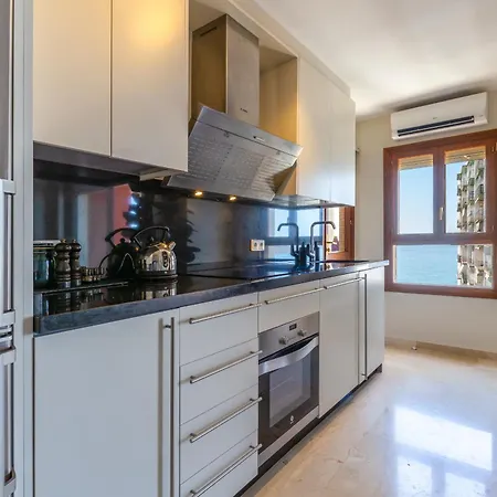 Port Beachfront - Eaw Homes *