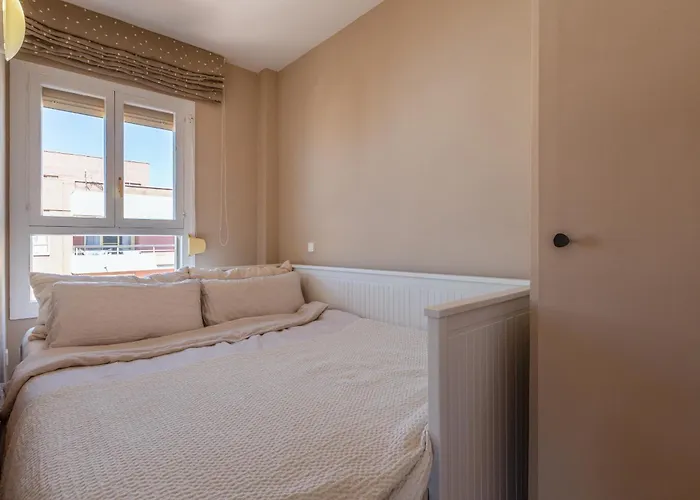 Port Beachfront - Eaw Homes Apartment