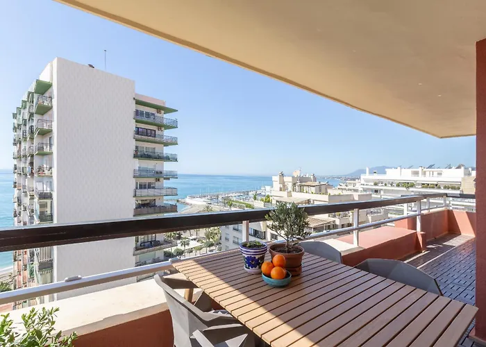 Port Beachfront - Eaw Homes Apartment *